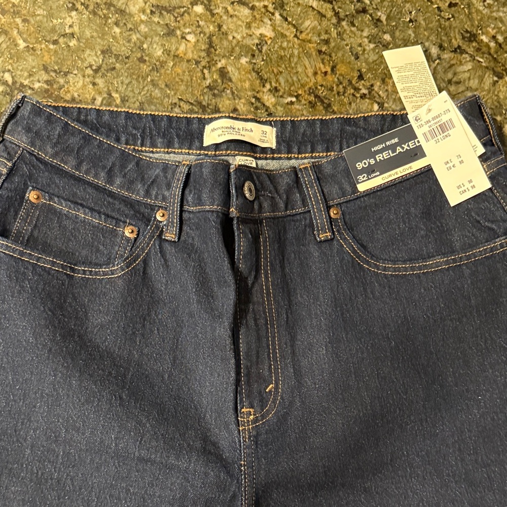 Curve Love High Rise 90s Relaxed Jean
